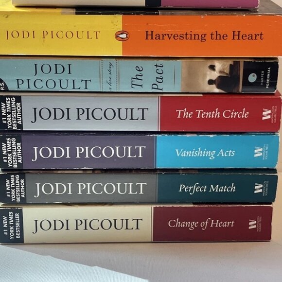 Lot Of 9 Jodi Picoult Paperback Books TPB Collection of Family Saga Fiction - Picture 3 of 7